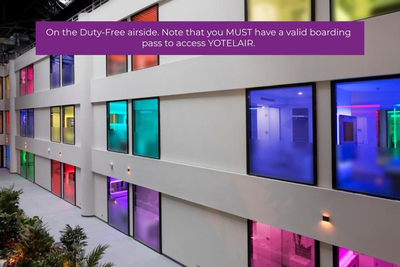 Yotelair Istanbul Airport, Duty Free - International Transit Area Exterior foto